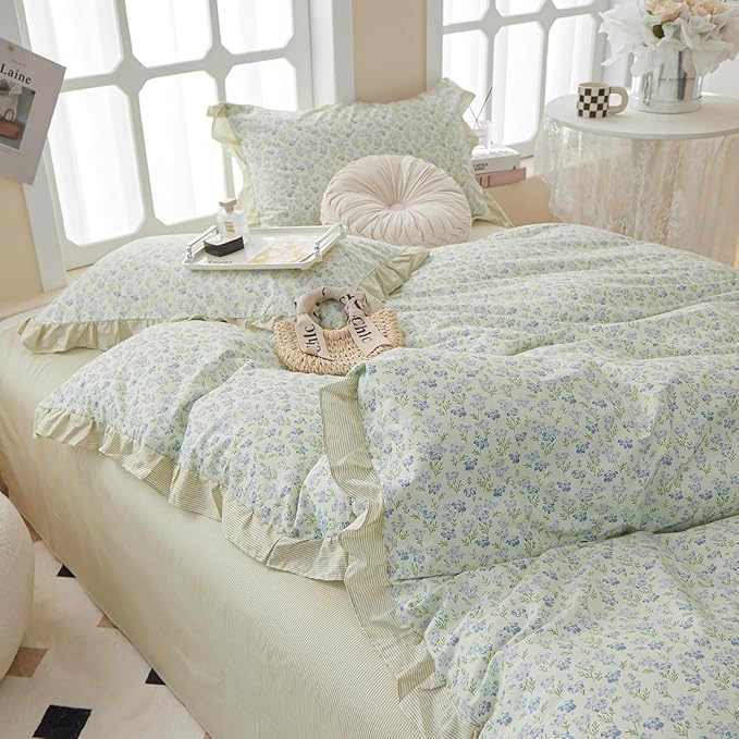 Green Ruffle Comforter Set Full Size Girls Blue Flowers Comforter Fluffy Soft Vintage Floral Bedding Set Cottagecore Botanical Floral Comforter Set with 2 Ruffle Lace Pillowcases for All Seasons
