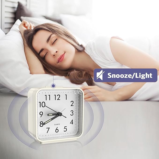 OQIMAX Analog Alarm Clocks, Non Ticking Table Clock with Luminous Hand & Large Display, Battery Powered Silent Bedside Alarm Clock with Night Light Function & Snooze, for Bedroom, Office (White)