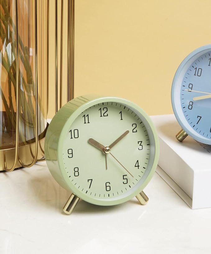 SHISEDECO Alarm Clock with Backlight, 4.5 inches Bedside Analog Non-Ticking Silent Small Deskclock with Arabic Numerals, Battery Operated Round Tableclock for Living Room, Bedroom (Green)