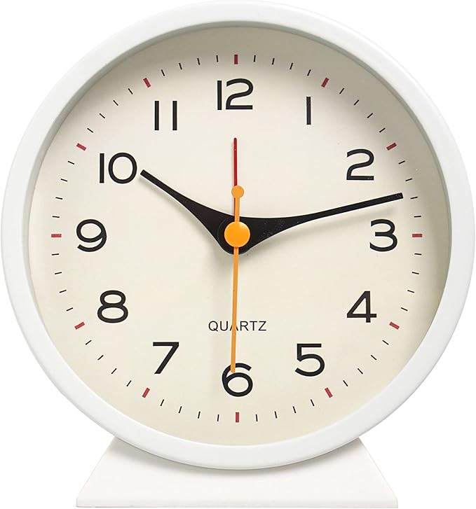 SHISEDECO 4.5" Battery Operated Antique Retro Analog Alarm Clock, Small Silent Bedside Deskclock with Light Function, Non-Ticking Tableclock Decor for Living Room, Bedroom, Bedside, Shelf (White)
