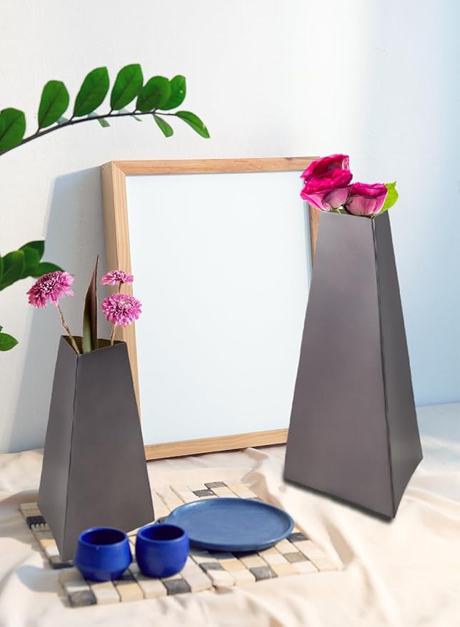 Serene Spaces Living Triova Stainless Steel Vase – Perfect for Fresh & Dried Flowers, Sculptural Accent for Mantels, Coffee Tables & Office Desks,Table Centerpiece, 4.5" Wide & 8.5" Tall, Pack of 12