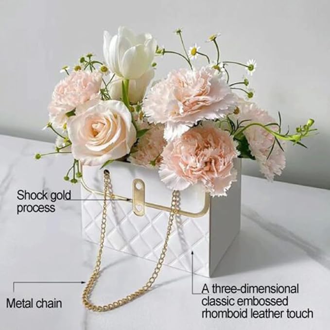 NADUSEP Flower Box Paper Bouquet Storage Bucket, Florist Flower Hand bag with Metal Chain Waterproof for Gifts Wrapping Supplies Bulk Mother's Day Valentine's Day Women's Day (Pink)