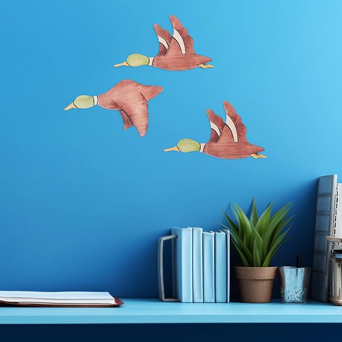 JEWEDECO 3pcs Wooden Flying Bird Wall Art Sculpture Rustic Wood Wall Decor Hanging Ornament for Living Room Home Decoration Nature-inspired Bird