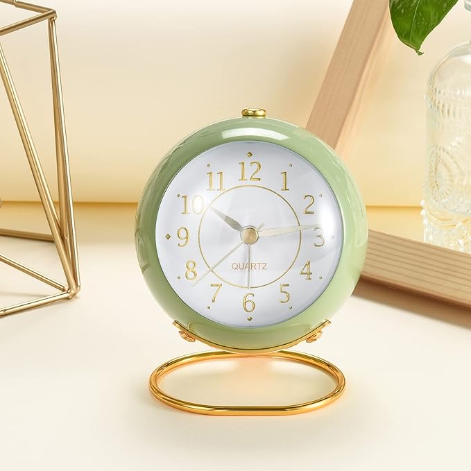 Tetino Analog Alarm Clocks,Retro Backlight Cute Simple Design Small Desk Clock with Night Light,Silent Non-Ticking,Battery Powered,for Kids,Bedroom,Travel,Kitchen,Bedside Desktop. (Black)