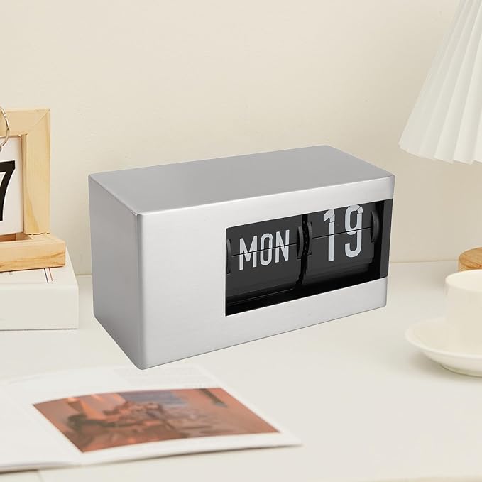 Flip Desk Clock, Intelligent Perpetual Calendar Unique Flip Design Flip Clock 2600Mah Built in Batteries Digital Flip Down Clock for Home Room Office (Silver)