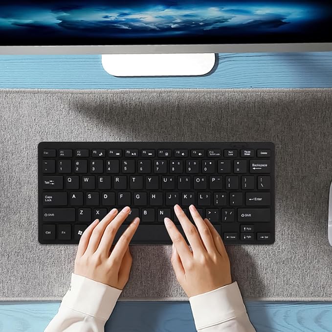 Compact Quiet Keyboard for Laptop, USB Lightweight Keypad - Portable Ultra-Slim Typing Device for Laptop Tablet Men Women
