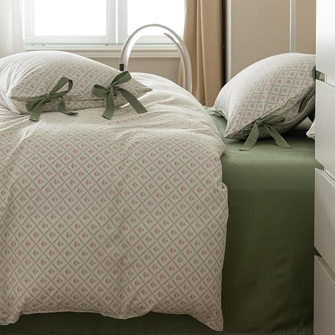 LifeTB Botanical Pink Flower Comforter Set with Plaid Grid Prints Aesthetic Floral Comforter Set King Size Vintage Country Style Coquette Bedding Comforter King with 2 Bow Tie Pillowcases All Season