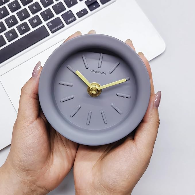 SCOAGE Retro Small Desk Analog Clock Battery Powered Vintage Table Grey Cement Bedside Shelf Mid Century Unique Cute Mini Mantel Clock Battery Operated for Office Travel Bedrooms Desktop Living Room