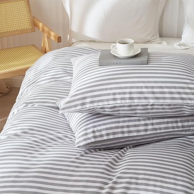 Striped Comforter Set Twin XL Size Grey White Stripes Pattern Comforter Fluffy Bed Set for Men Boys 3 Pieces Lightweight Bedding Comforter Set for All Seasons Soft Fluffy Comforter with 2 Pillowcases
