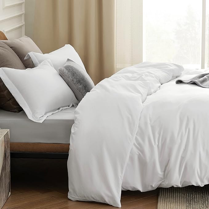 Bedsure Duvet Cover Full Size - Only Includes 1 Duvet Cover (80"x90"), Hotel Luxury Soft Double Brushed All Season Bedding for Kids & Adults, Zipper Closure, NO Comforter, White
