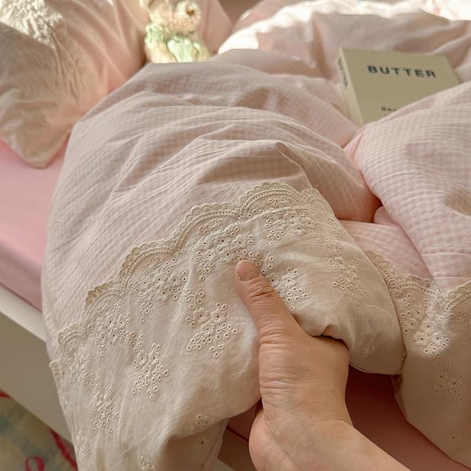LifeTB Pink Gingham Comforter Set King Fluffy Soft Microfiber Pink Grid Bedding Comforter Romantic Lace Style Farmhouse Gingham Bedding Set Vintage Plaid Checkered Comforter Set for All Seasons