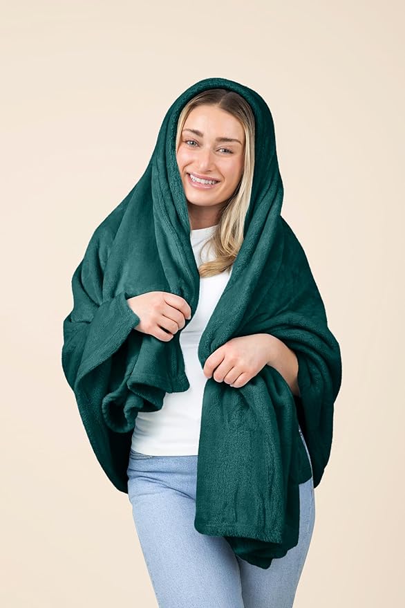 EverSnug Travel Blanket and Pillow - Ultra-Soft, Compact & Lightweight, 65x40 Inches, with Carry Case, Luggage Sleeve & Backpack Clip for Airplane Comfort (Teal)