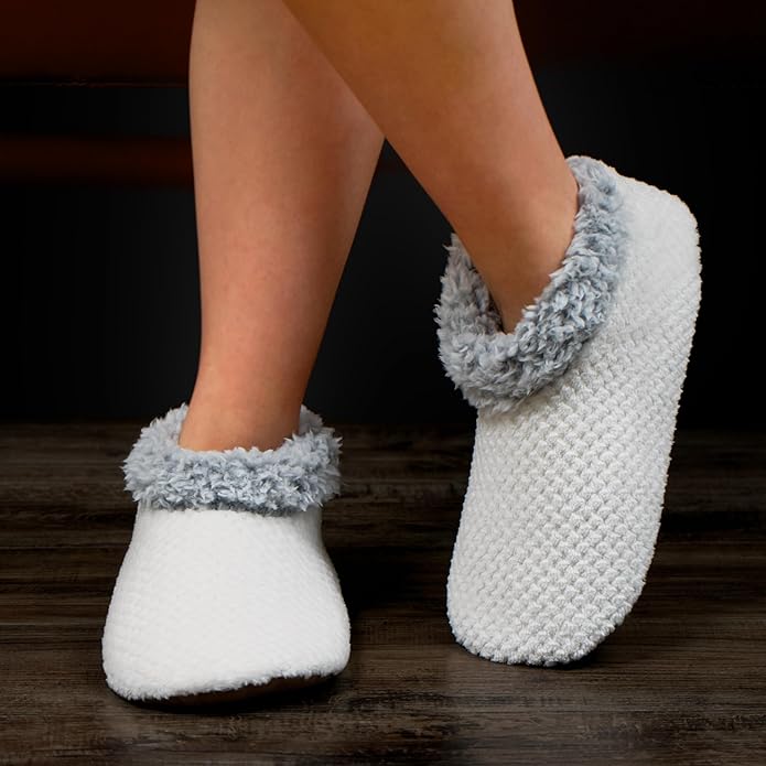 Soft Fuzzy Slippers for Women Indoor, Warm Furry House Sock Shoes Fluffy Lined, Bedroom Booties Non-Slip Gripper Soles, Winter Cozy Christmas Gifts