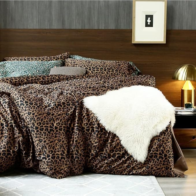 LifeTB Leopard Print Comforter Set Queen Size Animal Cheetah Printed Comforter Soft Fluffy Brown/Black Floral Bedding Comforter with 2 Pillowcases Farmhouse Leopard Pattern Queen Size Comforter Set