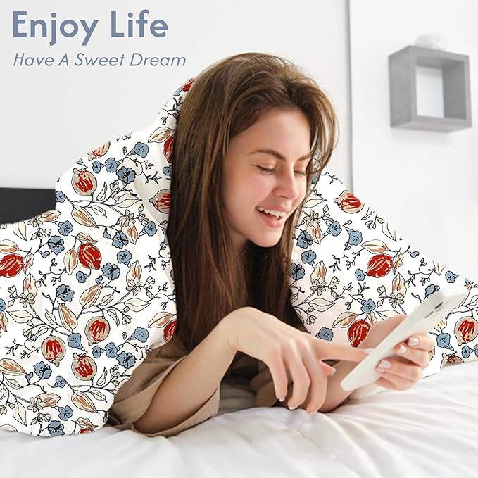 LONAVA Queen Flower 3 Pcs Duvet Cover Set, Breathable Soft Microfiber White Lining Comforter Cover with Zipper Closure, and 2 Anti-Pilling, Fade Resistant Pillowcases, Red Bud