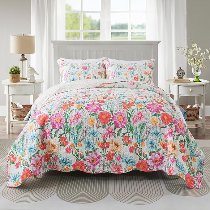 Travan Floral Quilt Bedding Set, Ultra Soft Reversible King Size Quilt Set with 1 Quilt Set and 2 Shams Red Flower Quilt for All Season, Coreopsis-Red, King