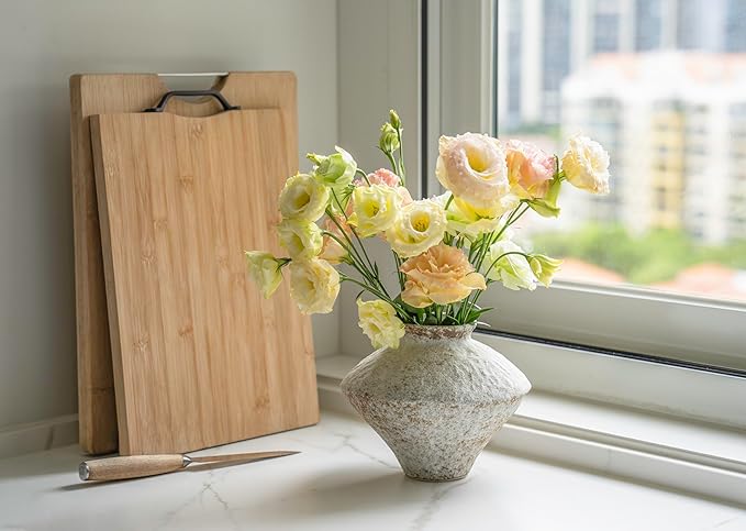 CozyWel Handmade Rustic White Ceramic Vase Decorative Flower Vase, Textured Pottery Vase for Centerpieces, Kitchen, Living Room, Bedroom Decor Gifts
