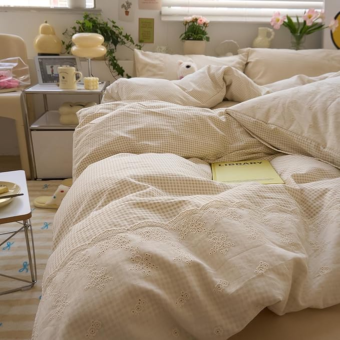 LifeTB Tan Gingham Comforter Set Queen Princess Lace Style Beige Taupe Plaid Comforter Set Soft Fluffy Grid Farmhouse Gingham Bedding Set Vintage Plaid Checkered Comforter with 2 Pillowcases