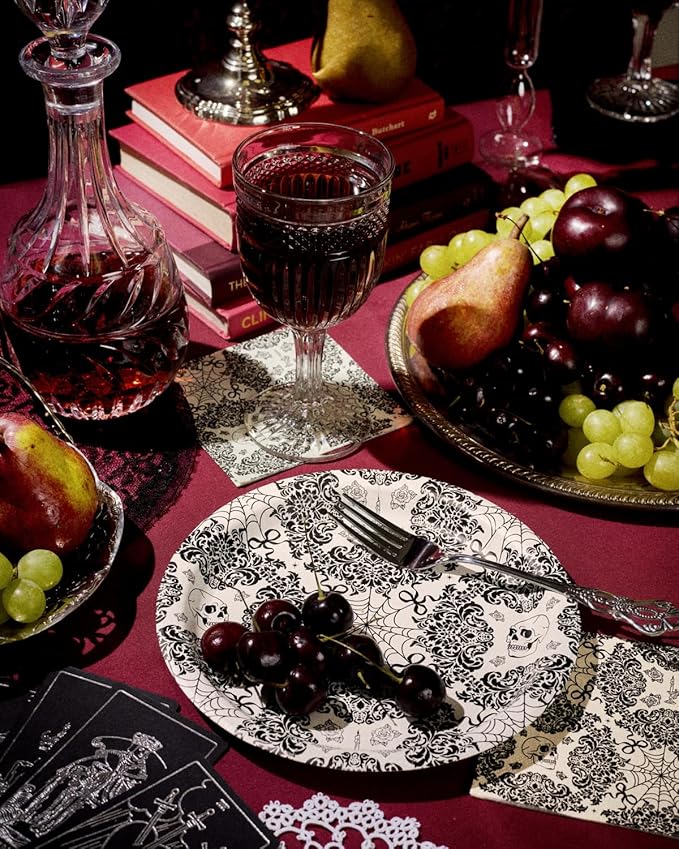 xo, Fetti Romantic Horror Paper Plates | 25 pcs | Gothic Party Tableware, Spooky Chic Dinnerware, Halloween Romance Decor, Dark & Elegant Party Supplies