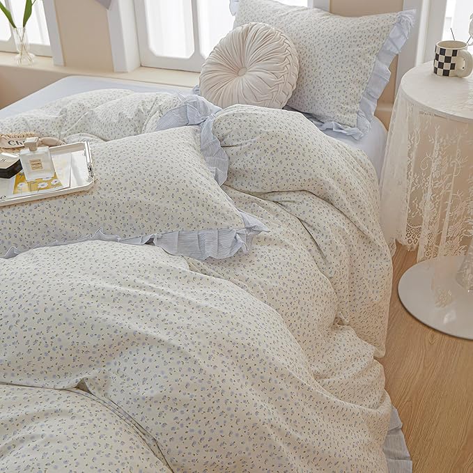 LifeTB Blue Floral Comforter Set Queen Romantic Ruffle Comforter Set Coquette Bedding Comforter for Girls Women Comfy Fluffy Boho Cottagecore Bedding Blue Flowers Comforter Set with 2 Pillowcases