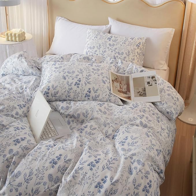 HighBuy Blue Floral Comforter Set Twin XL White Botanical Bedding Comforter Set Twin XL Bed Soft Cottagecore Blue Flowers Coquette Bedding Set Aesthetic Boho Comforter with 2 Pillowcase