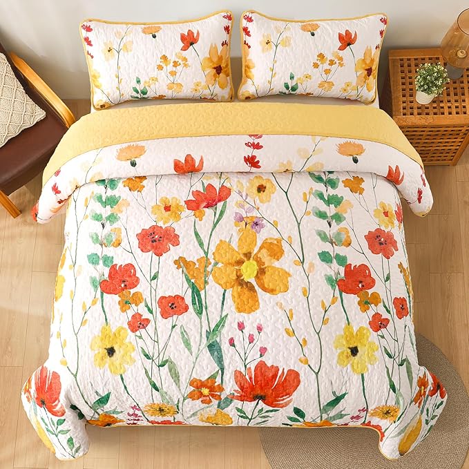 Anibedding Yellow Quilt Set King Size, Yellow Floral Reversible Bedspread Soft Microfiber Lightweight King Size Quilt Bedding Sets Reversible Coverlet for All Season(King, 104"x90")