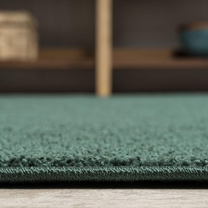JONATHAN Y Haze Solid Low-Pile Emerald Indoor Area Rug 12x15, Coastal,Bohemian,Minimalist,Classic, Easy-Cleaning for Living Room,Bedroom,Kitchen,Pet Friendly,Non-Shedding (SEU100L-15)