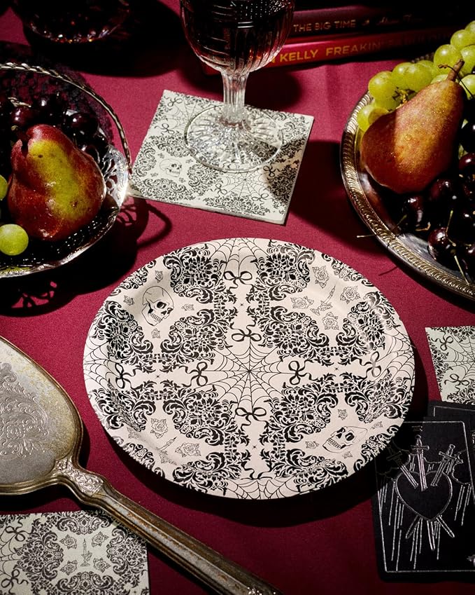 xo, Fetti Romantic Horror Paper Plates | 25 pcs | Gothic Party Tableware, Spooky Chic Dinnerware, Halloween Romance Decor, Dark & Elegant Party Supplies