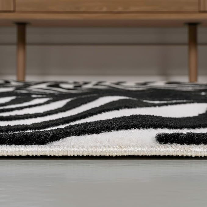 JONATHAN Y Maribo High-Low Abstract Striped Black/White 5x8 Area Rug Indoor, Non-Shedding, Stain Resistant for Bedroom, Living Room, Kitchen (SCN103F-5)