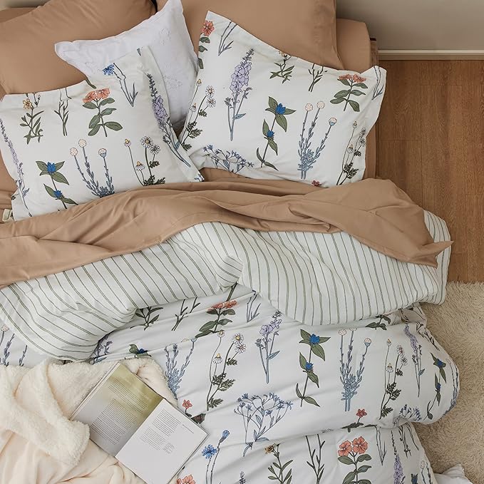 Bedsure Comforter Set Queen Size - Cute Floral Bedding Comforter Set, 3 Pieces, 1 Soft Reversible Coconut White Botanical Flowers Comforter and 2 Pillow Shams