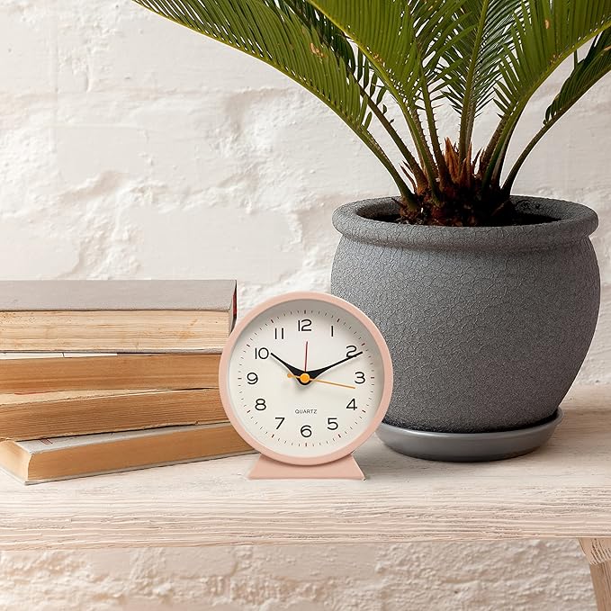 SHISEDECO 4.5" Battery Operated Antique Retro Analog Alarm Clock, Small Silent Bedside Deskclock with Light Function, Non-Ticking Tableclock Decor for Living Room, Bedroom, Bedside, Shelf (Pink)