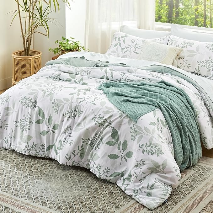 Bedsure Comforter Set King Size - Cute Floral Bedding Comforter Set, 3 Pieces, 1 Soft Reversible Sage Green Botanical Flowers Comforter and Pillow Shams