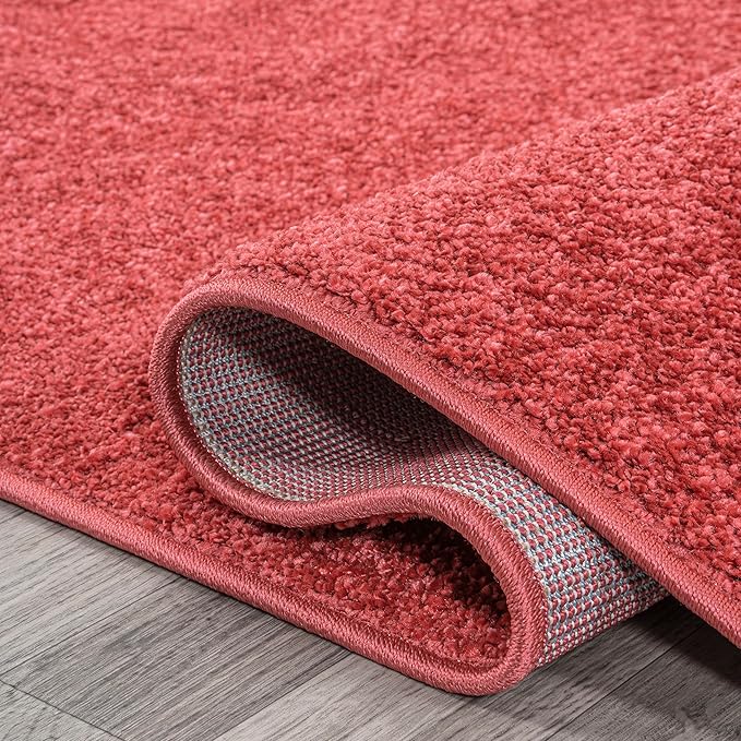 JONATHAN Y Haze Solid Low-Pile Red 4' Round Indoor Area Rug, Coastal,Bohemian,Minimalist,Classic, Easy-Cleaning for Living Room,Bedroom,Kitchen,Pet Friendly,Non-Shedding (SEU100E-4R)