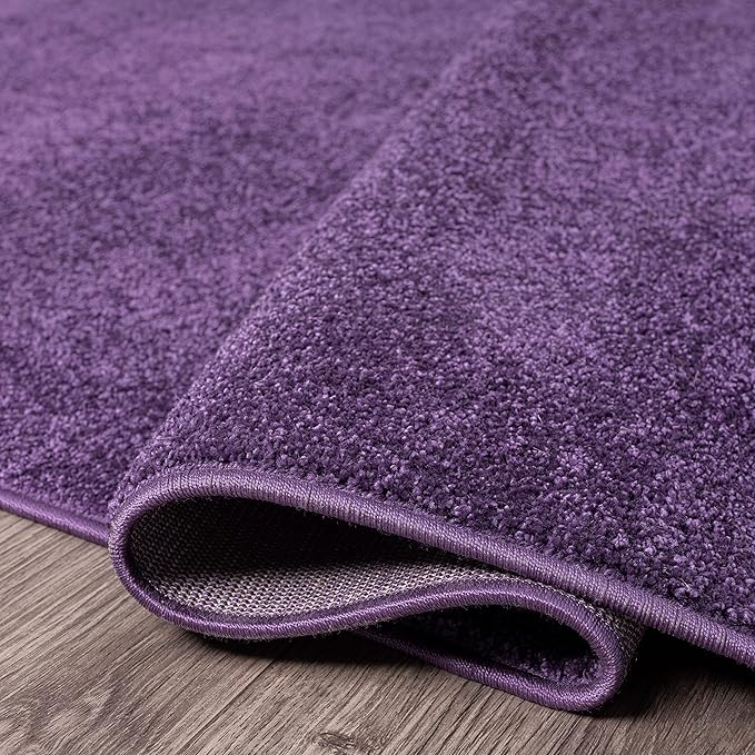 JONATHAN Y Haze Solid Low-Pile Purple 4' Round Indoor Area Rug, Coastal,Bohemian,Minimalist,Classic, Easy-Cleaning for Living Room,Bedroom,Kitchen,Pet Friendly,Non-Shedding (SEU100N-4R)